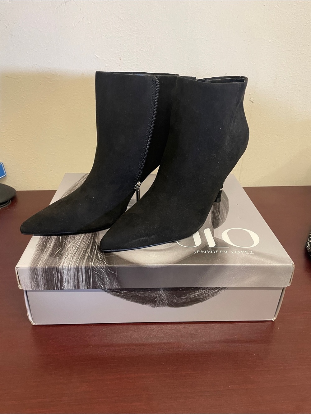 Jennifer Lopez Black Pointed-Toe Suede Ankle Booties | Size: 8.5